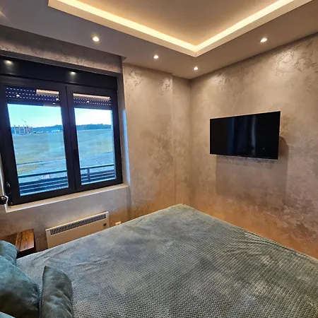 Apartament Atelje Lux 21 *