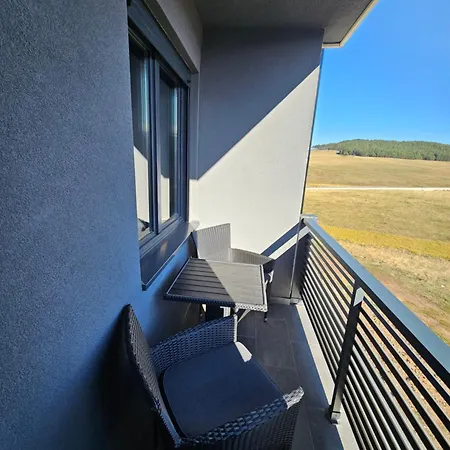 Apartament Atelje Lux 21 *